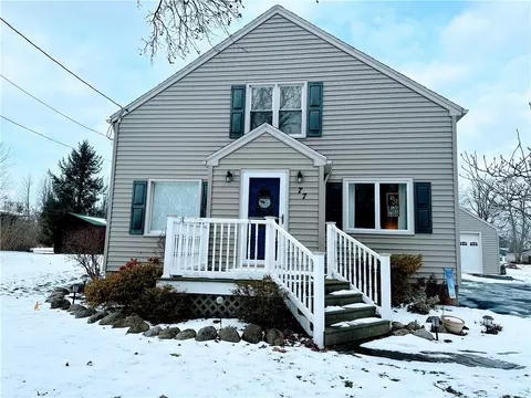 77 E Manitou Rd, Greece, NY 14612 photo 3