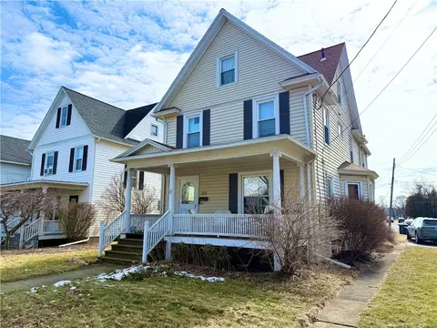 211 High St, Geneva, NY 14456