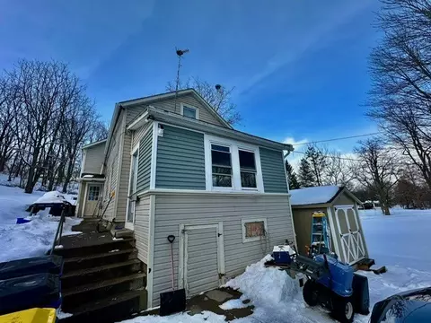 134 Elm St, Galen, NY 14433