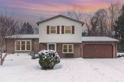 919 Lake Shore Blvd, Irondequoit, NY 14617