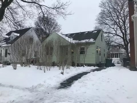 105 Southview Ter, Rochester, NY 14620