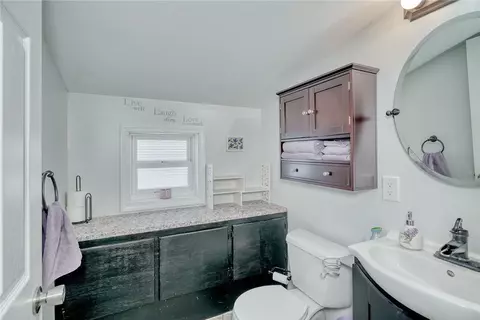 1076 Webster Rd, Webster, NY 14580 photo 38