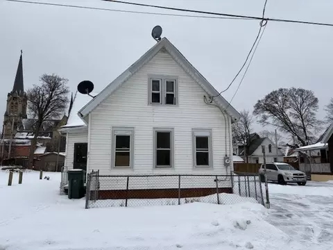 27 Radio St, Rochester, NY 14621