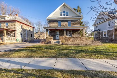 60 Parce Ave, Perinton, NY 14450