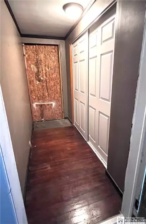 Entry Way - 318 King St, Olean, NY 14760 photo 1 of 3
