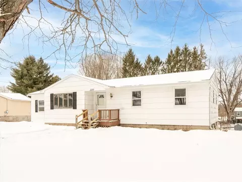 2357 Morrison Dr, Palmyra, NY 14522