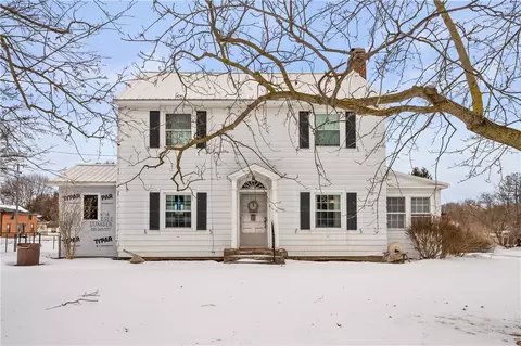 8497 Route 237, Stafford, NY 14143