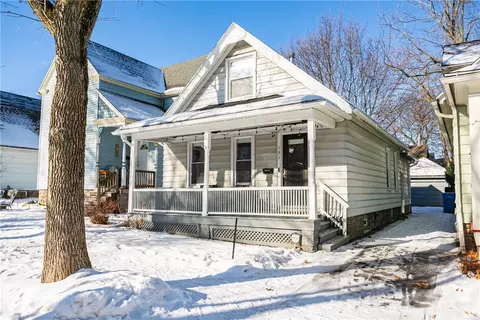 131 Oakland St, Rochester, NY 14620