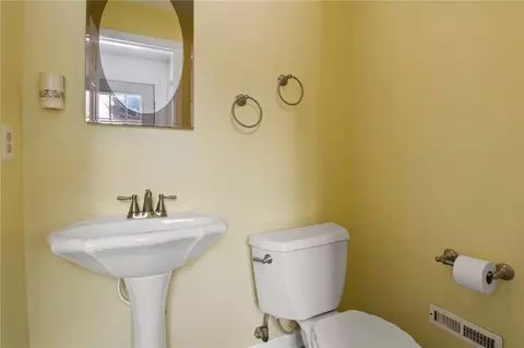692 Dewitt Rd, Webster, NY 14580 photo 30