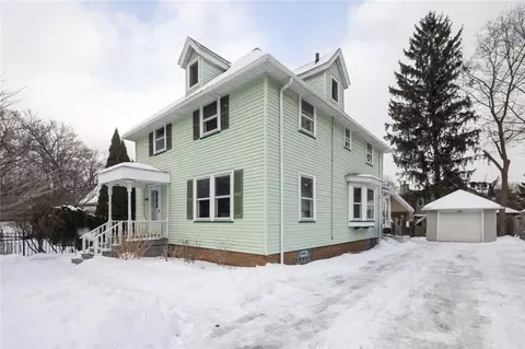 940 Mount Hope Ave, Rochester, NY 14620