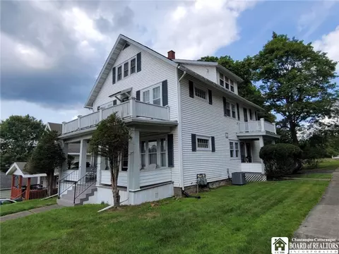 33 Everett Ave, Jamestown, NY 14701