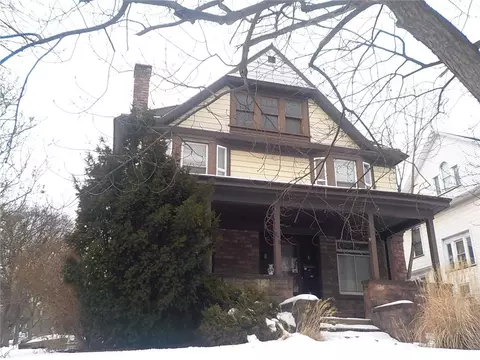 901 Lake Ave, Rochester, NY 14613