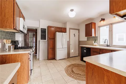 83 Durand Dr, Irondequoit, NY 14622 photo 13