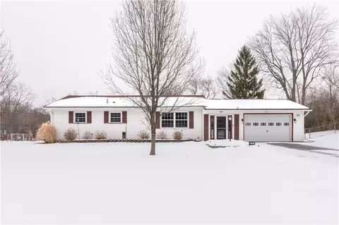 32 Tulane Pkwy, Rochester, NY 14623