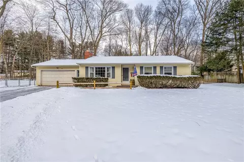 49 Harvest Rd, Perinton, NY 14450