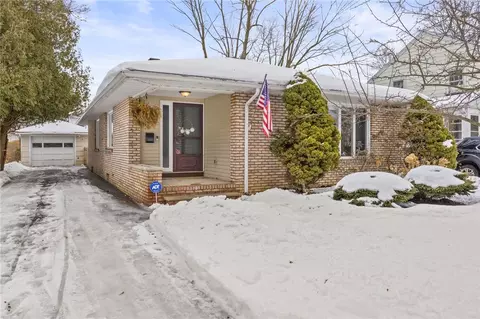 339 Harwick Rd, Irondequoit, NY 14609