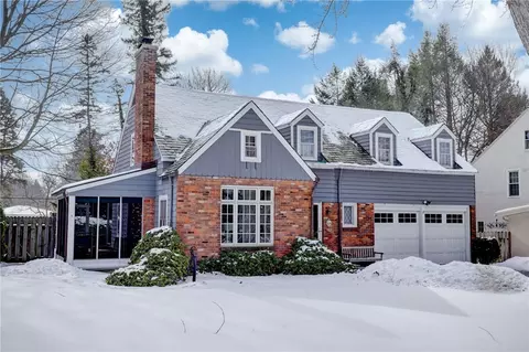 19 Allen Pkwy, Rochester, NY 14618