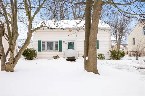 225 Fielding Rd, Greece, NY 14626