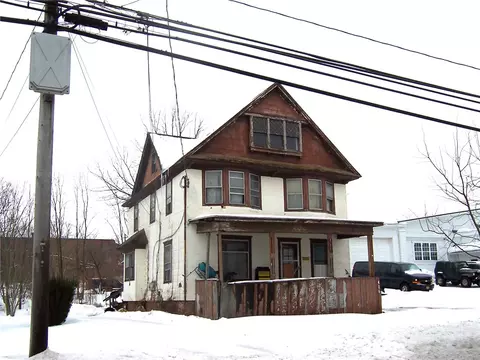 416 E Center St, Ridgeway, NY 14103