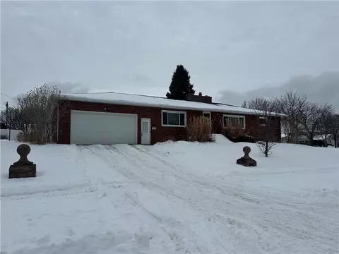 64 Fallingwood Ter, Greece, NY 14612