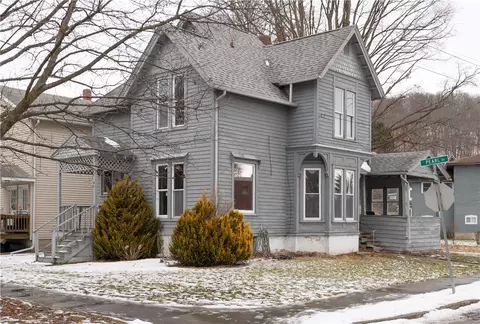 37 Pearl St, Hornell, NY 14843