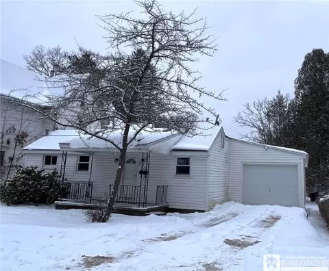47 N 5th St, Allegany, NY 14706