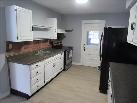 3 Scott St, Lyons, NY 14489 photo 4