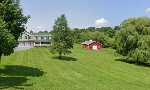 5512 Rossier Rd, Canandaigua, NY 14424