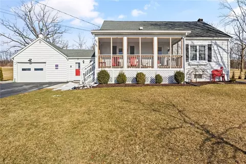 6969 E Lake Rd, Romulus, NY 14521