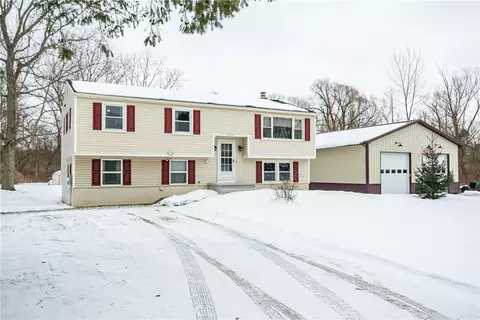 4570 Daniel Dr, Marion, NY 14505