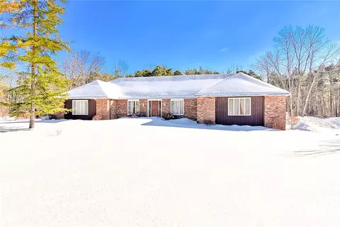 1758 Lake Rd, Webster, NY 14580