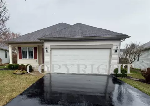 8 Allie Ln, Hamburg, NY 14075