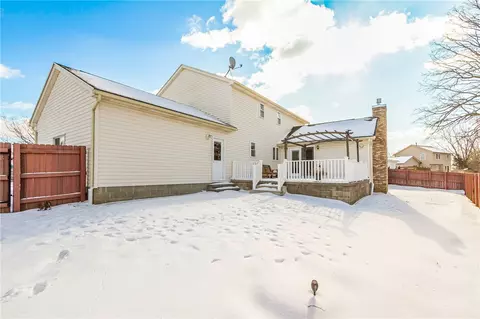 33 Hazel Bark Run, Gates, NY 14606 photo 23