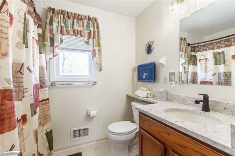33 Hazel Bark Run, Gates, NY 14606 photo 21