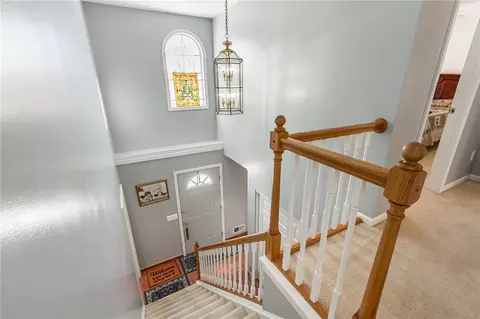 33 Hazel Bark Run, Gates, NY 14606 photo 5