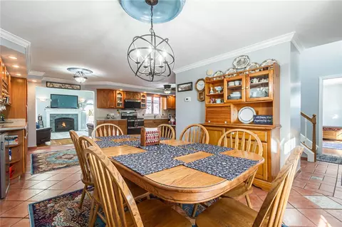 33 Hazel Bark Run, Gates, NY 14606 photo 7