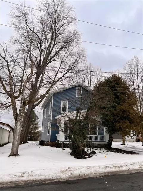 110 Throop St, Palmyra, NY 14522