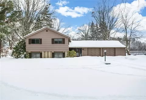 441 Vosburg Rd, Webster, NY 14580