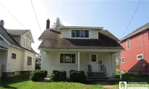 52 Franklin St, Salamanca, NY 14779