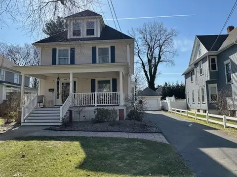 27 Elm St, Webster, NY 14580