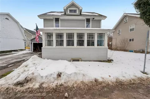5 Cottage Ct, Warsaw, NY 14569