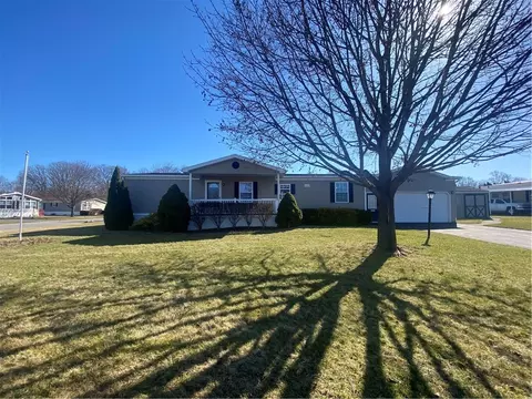 6321 Lambert St, Victor, NY 14564