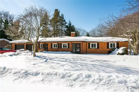 4389 Saint Paul Blvd, Irondequoit, NY 14617