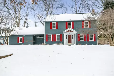 25 Sand Brook Rd, Pittsford, NY 14534
