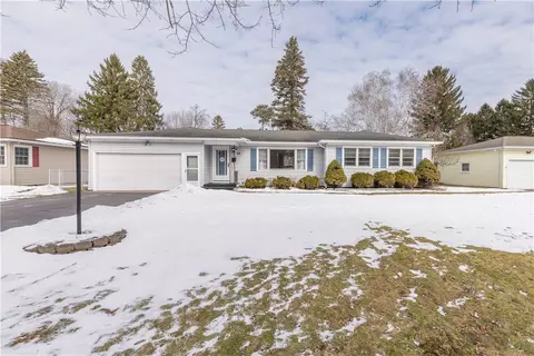 35 Loderdale Rd, Gates, NY 14624