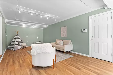 126 Salem Rd, Irondequoit, NY 14622 photo 5