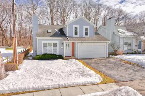 393 Burley Rd N, Rochester, NY 14612