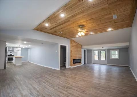 Living - 530 Hayts Rd, Enfield, NY 14850 photo 2 of 4