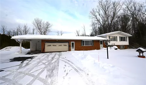 2476 Manitou Rd, Spencerport, NY 14559