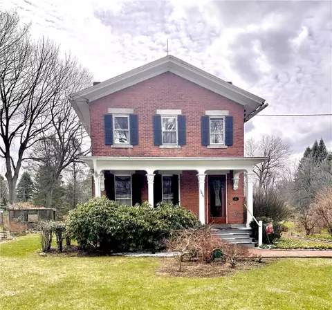 1019 Penfield Rd, Rochester, NY 14625